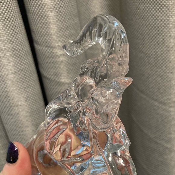 SOLD Glass Elephant Statue - Good Luck Elephant - Glass Elephant Figurine - Picture 4 of 12